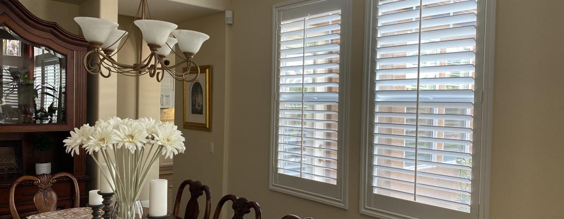 shutters with 2 1/2" deco casings