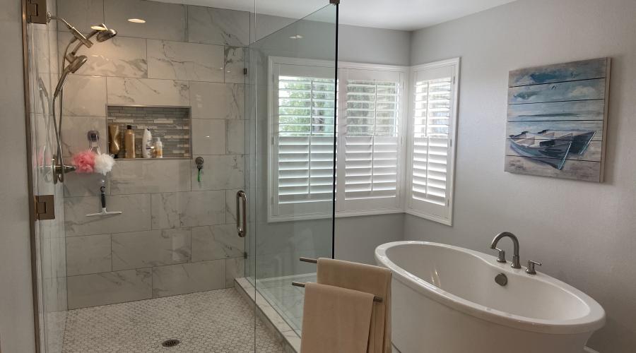 Shutters with cut tilt rods