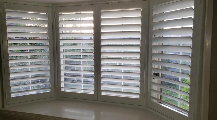 HIDDEN TILT RODS BAY WINDOW 