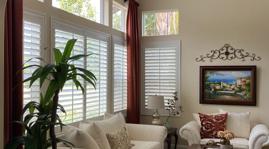 shutters with 2 1/2" deco casings